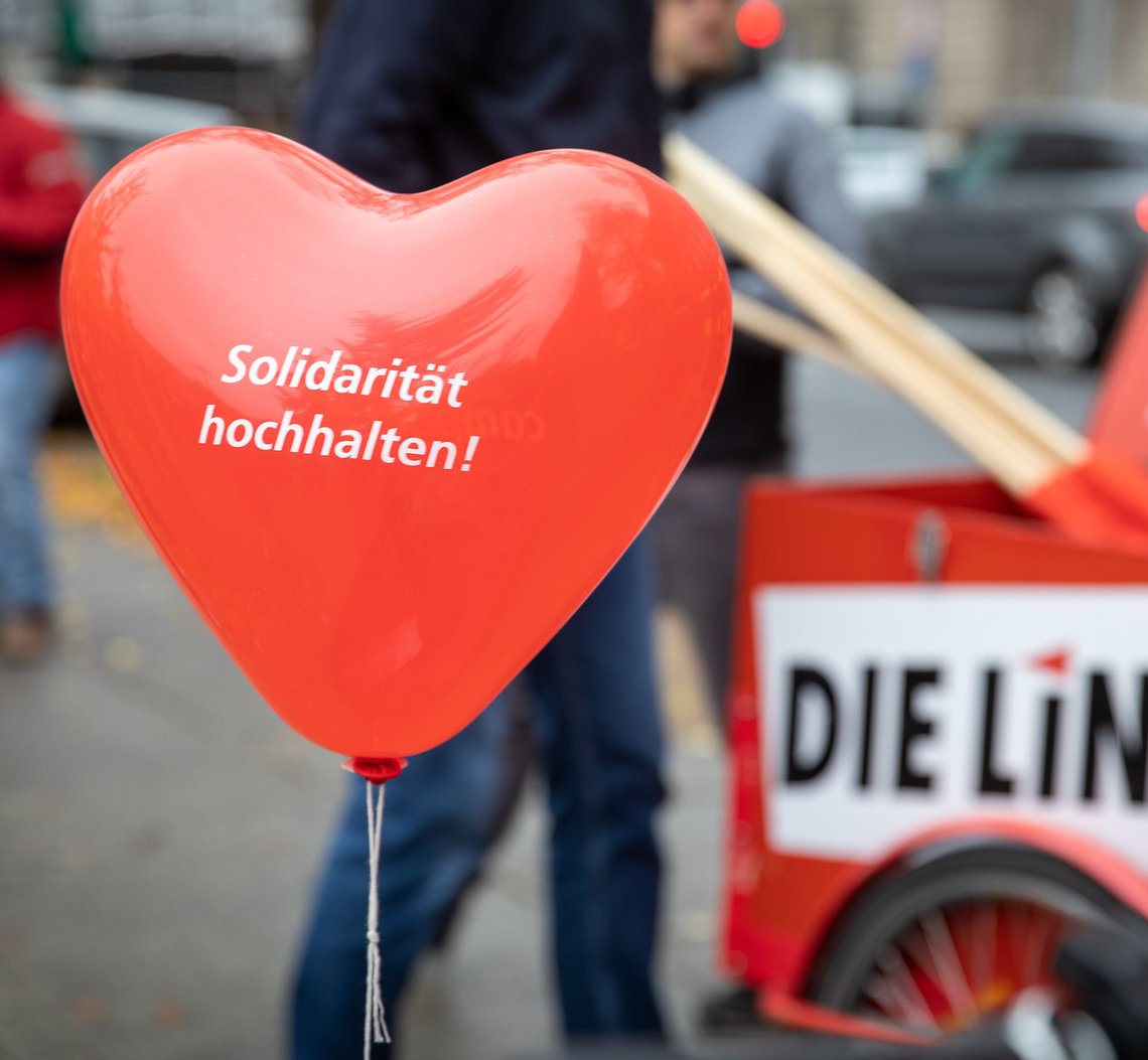 Solidarität hochhalten!