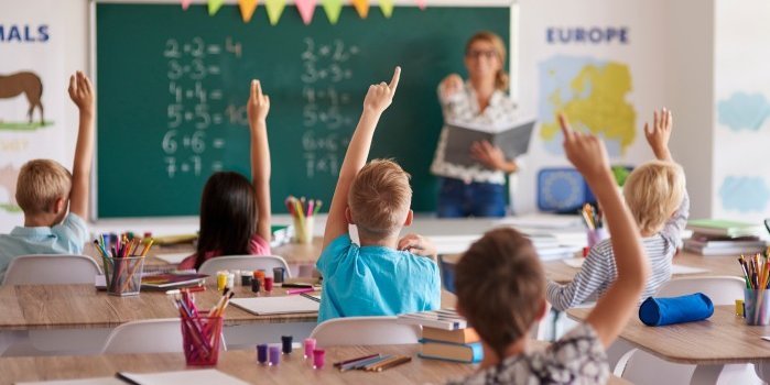 Klassenzimmer Kinder lernen