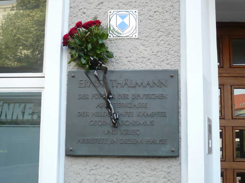 Gedenktafel am Karl-Liebknecht-Haus